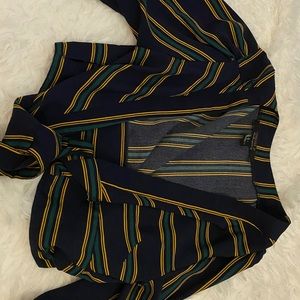 Strips crop top, knot in the front